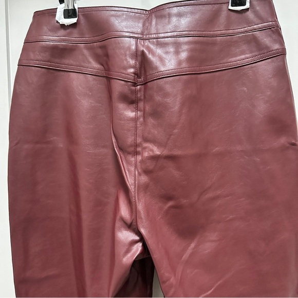 LUCY PARIS Vegan Faux Leather High Rise Tapered Pant - Picture 5 of 10